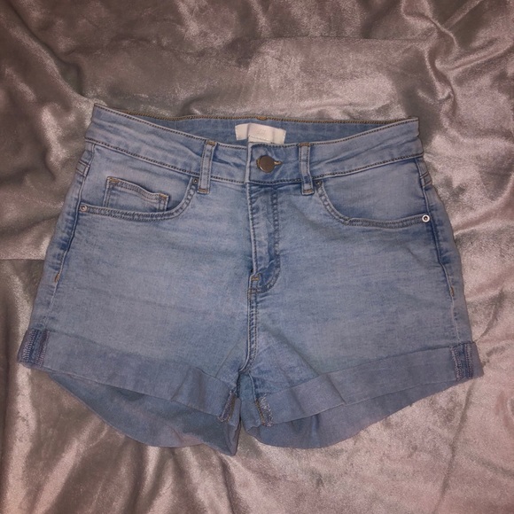 Light washed Jean shorts - Picture 1 of 2
